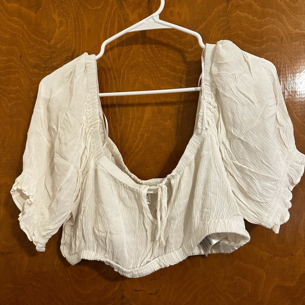H&M White Puff Sleeve Crop Top